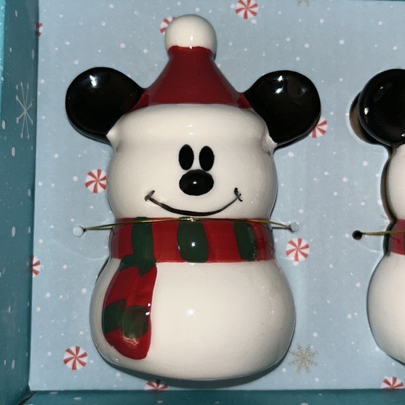 Disney Mickey and Minnie ceramic salt and pepper shakers nwt very rare - Picture 8 of 9
